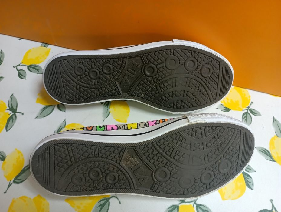 Fila N 41 кецове - 25 лв