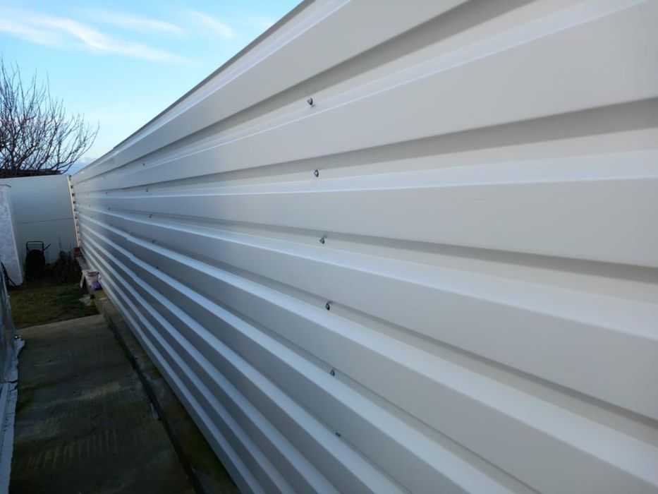 Tabla Cutata H35 Alb Gri RAL 9002 pentru gard , acoperis si hala