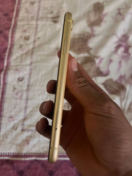 Iphone XR 128gb KH/A 76%yomkist ochilmagan telefon