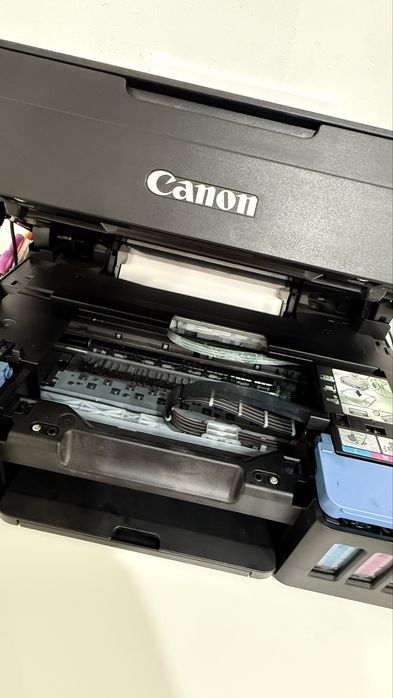 Продам принтер Canon PIXMA G2411