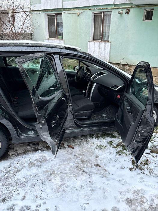 Peugeot 207 1 6 benzina an 2007