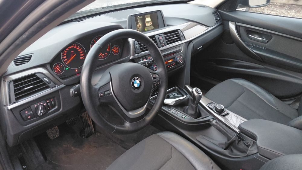 BMW 318 diesel ,an fabricație 2014 versiunea modern