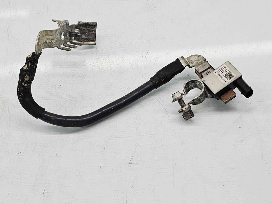 Borna baterie (-) Skoda Superb III Combi (3V5) [Fabr 2015-2024] 5Q091