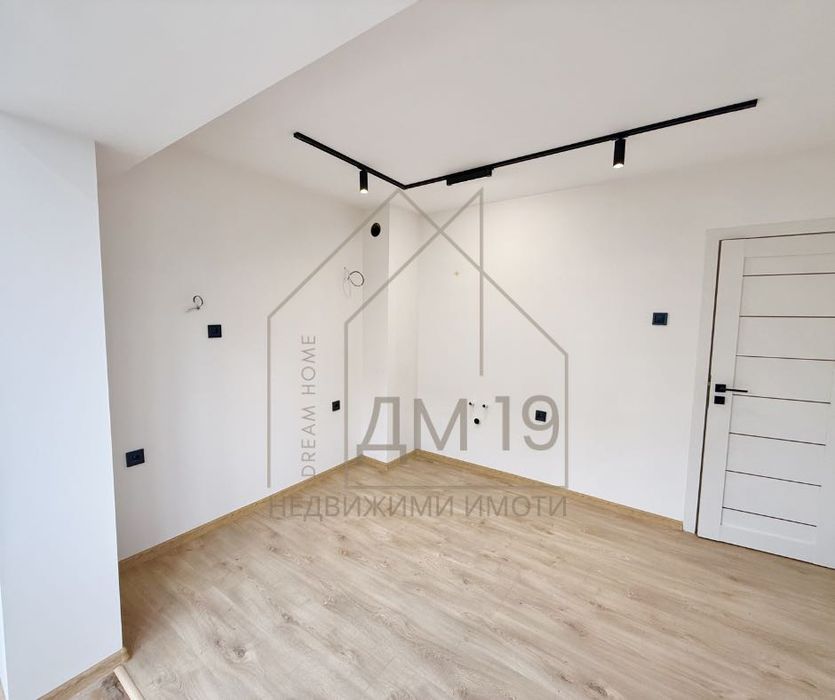 Четиристаен апартамент след ремонт в кв. Чайка, 3-ти етаж, Варна