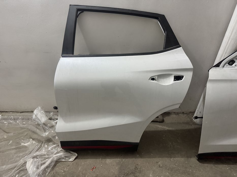 Двери на changan x5 plus