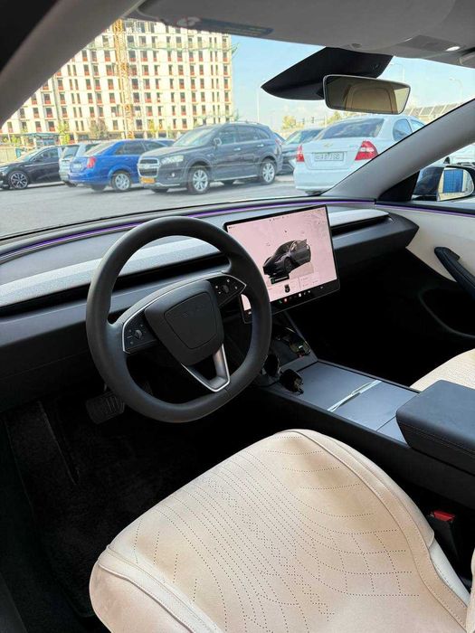 Tesla Model 3 Restyling 2025