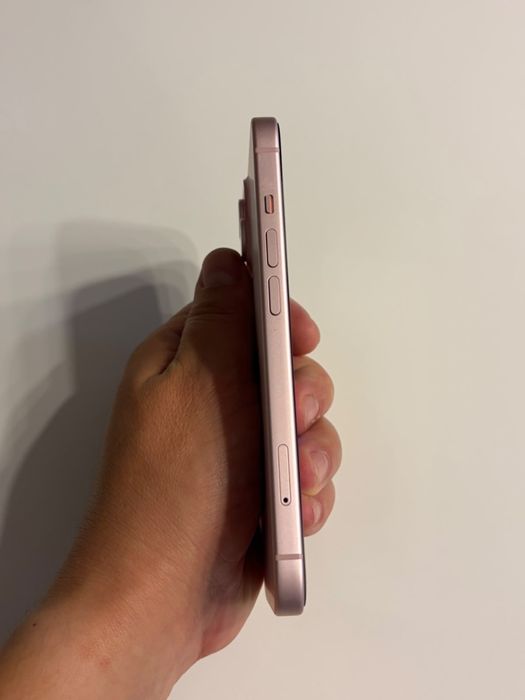 Iphone 15 roz in garantie 128GB