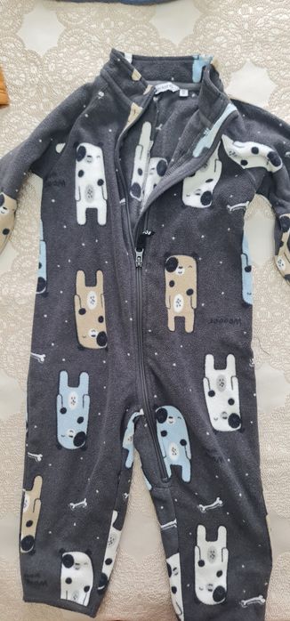 Продам детские вещи