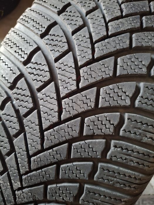 2 Anvelope de iarnă 235 55 r17 Bridgestone
