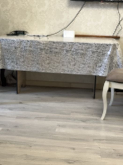 Продам кухонный стол