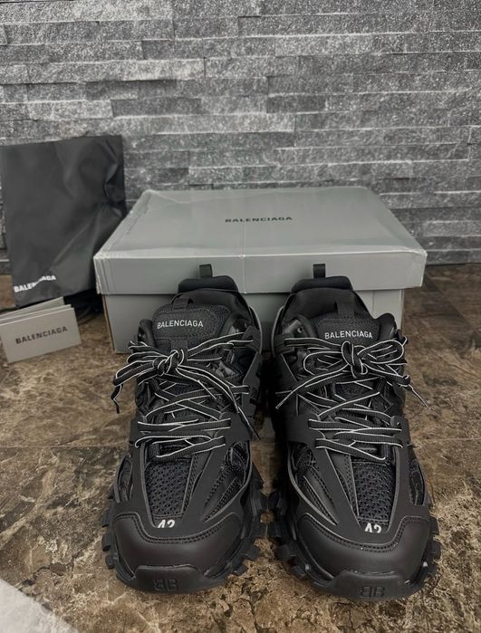 Balenciaga track negru
