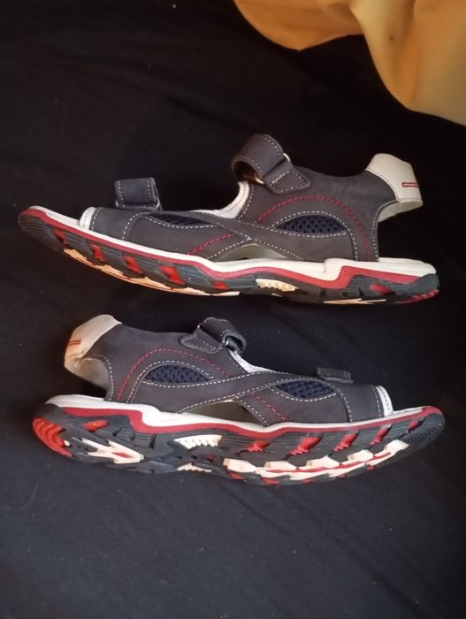 Сандали и чехли CAT