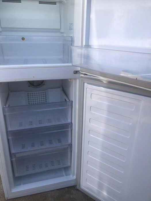 Холодильник в хорошем состоянии