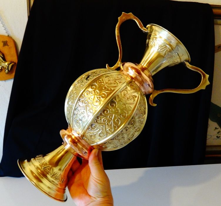 Медна ваза,медна кана,амфора 1.6 кг.