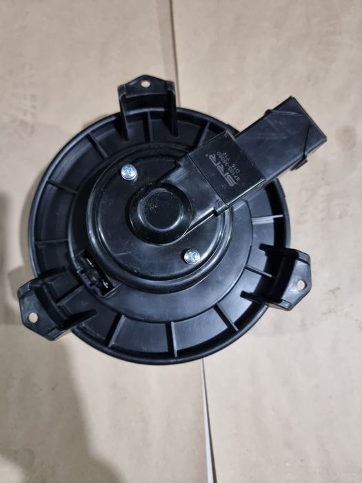 Мотор моторчик печки Prado 120