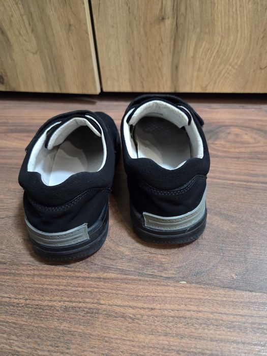 Продам ботинки 38 размер