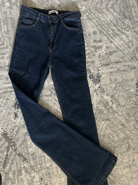 Новые джинсы  36 размера