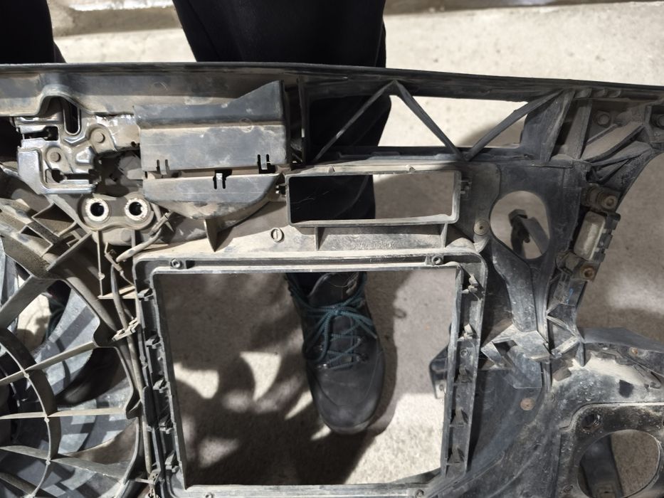 Audi A4 B6 маска, очиларка с перка