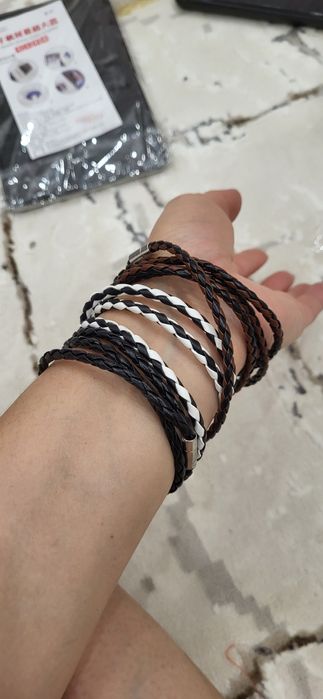 Браслеты новые 3 шт ест