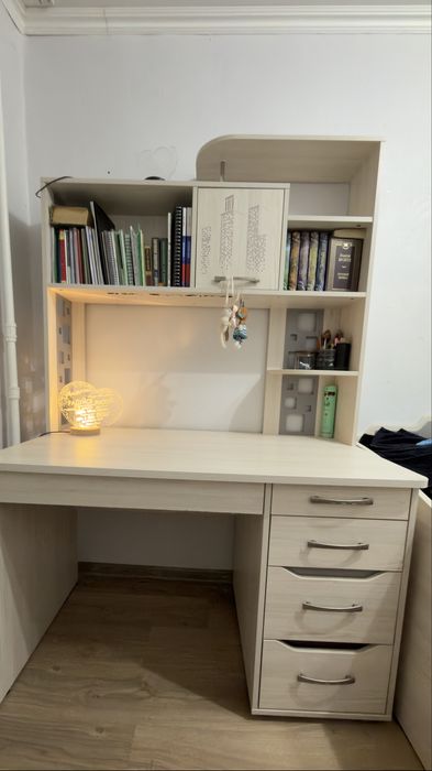 Продам гарнитур для подростка