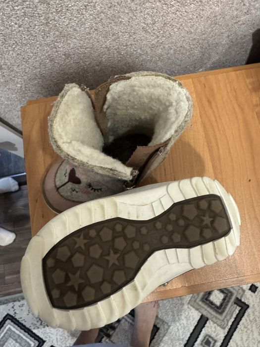 Продам валенки для девочки котофей,в хорошем состояние