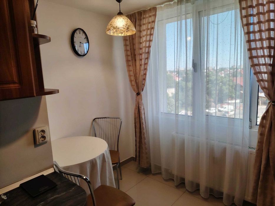 Ofer spre inchiriere apartament 3 camere