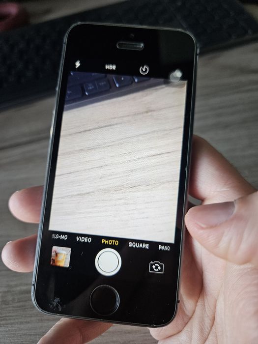 Продовам IPhone 5s