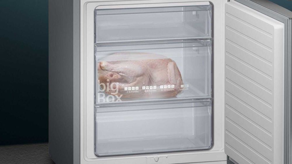 Хладилник с фризер SIEMENS KG49EAICA, 201см.