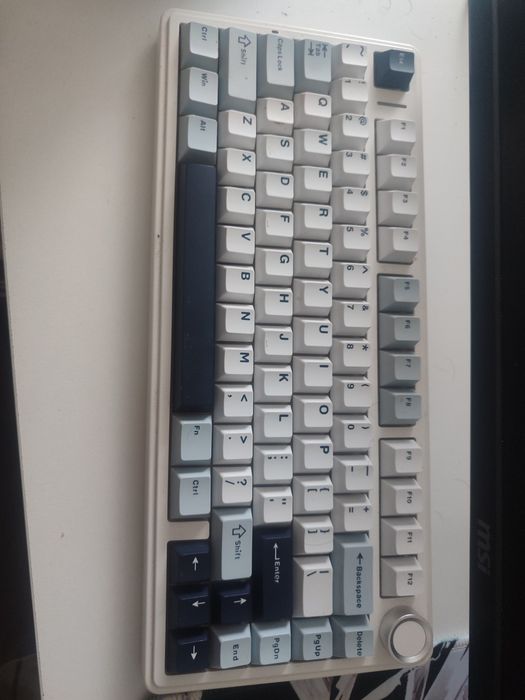 Aula f75 Клавиатура