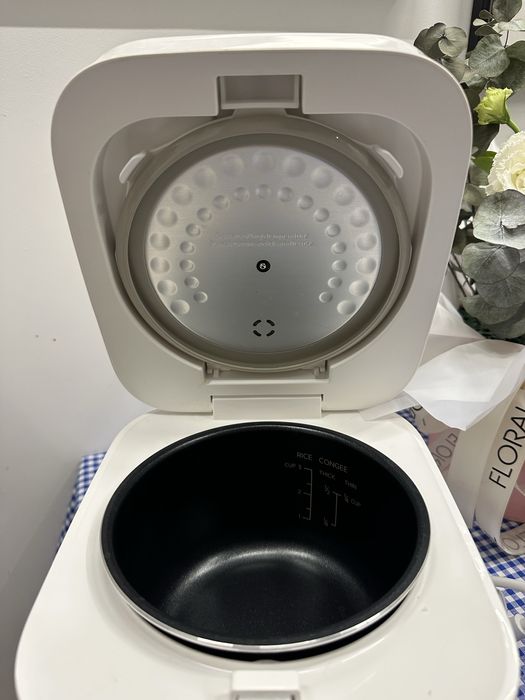 Xiaomi рисоварка