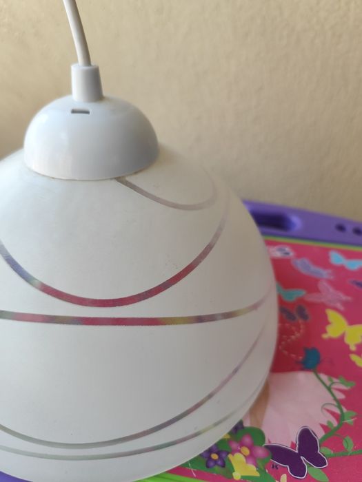 Полилей в бял цвят