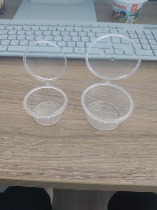 Bir martalik idishlar.