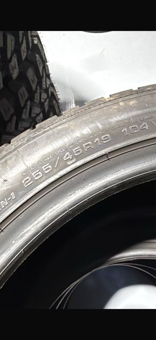 Anvelope de iarna 255/45 R19