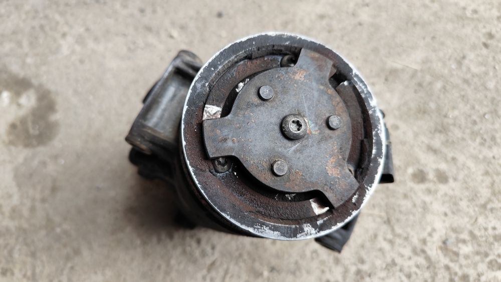 Vând compresor clima pentru gamaVAG