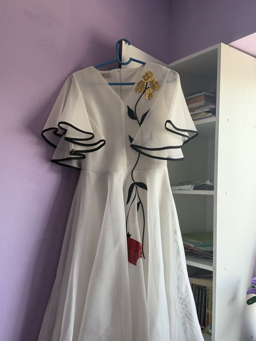 Нарядное платье