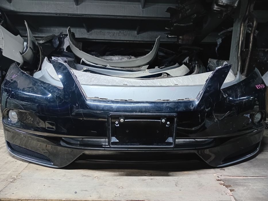 Передний бампер Lexus RX350