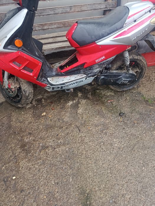 Scuter tgb 49cc defect