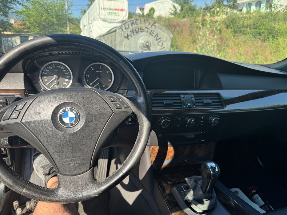 BMW E61 525D на части