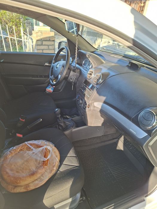 Продаётся нексия равон