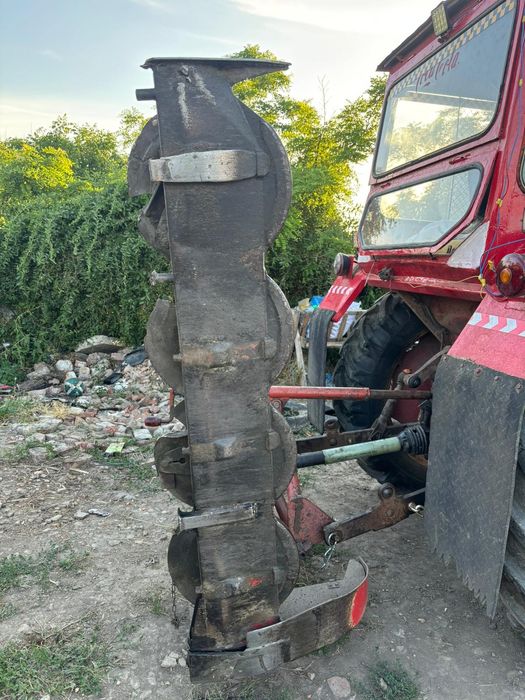 Vând utilaje agricole