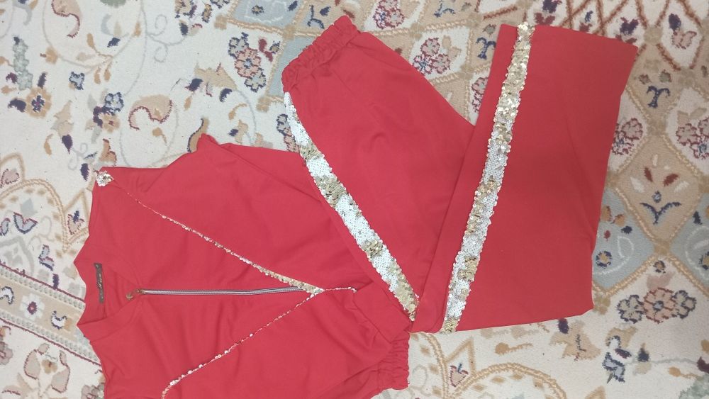 Продам двойку размер S