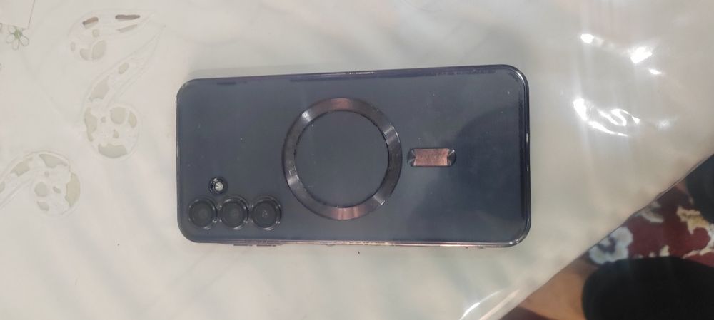 самсунг а 16   128  каробка дакумент бор сотилади