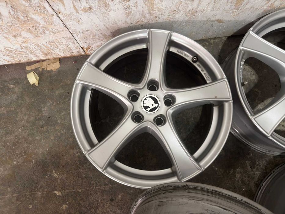 Jante Skoda 17 5x112 ET41 Octavia Superb Golf Passat