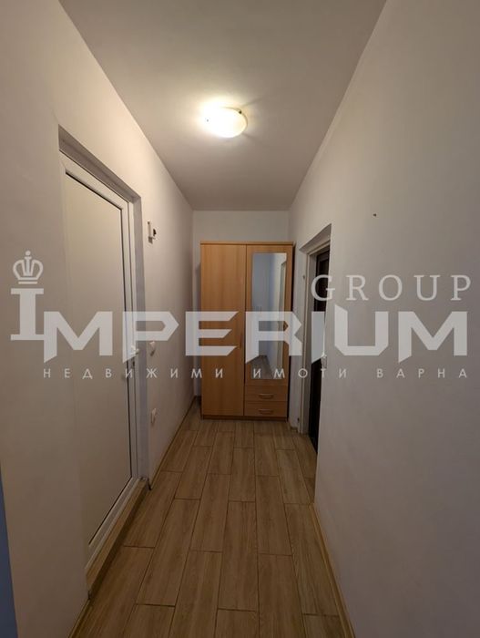 Двустаен обзаведен апартамент под наем в района на Генералите, гр. Ва