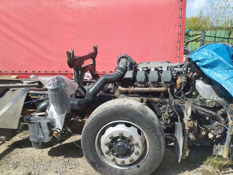 Продам на мерседес актрос