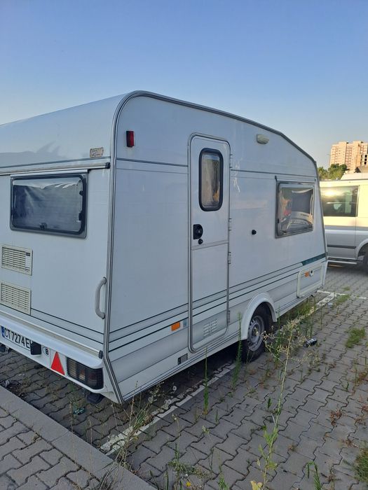 Продавам Каравана в перфектно състояние плюс форселт