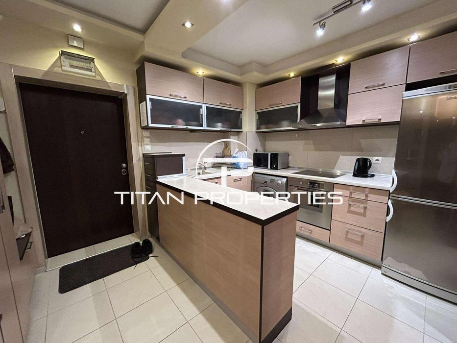 Дава се под наем Тристаен апартамент в Варна, Базар Левски - 110 кв.м за 869 € - Снимка #3