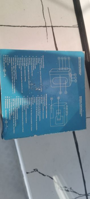 STEREO cassette player.