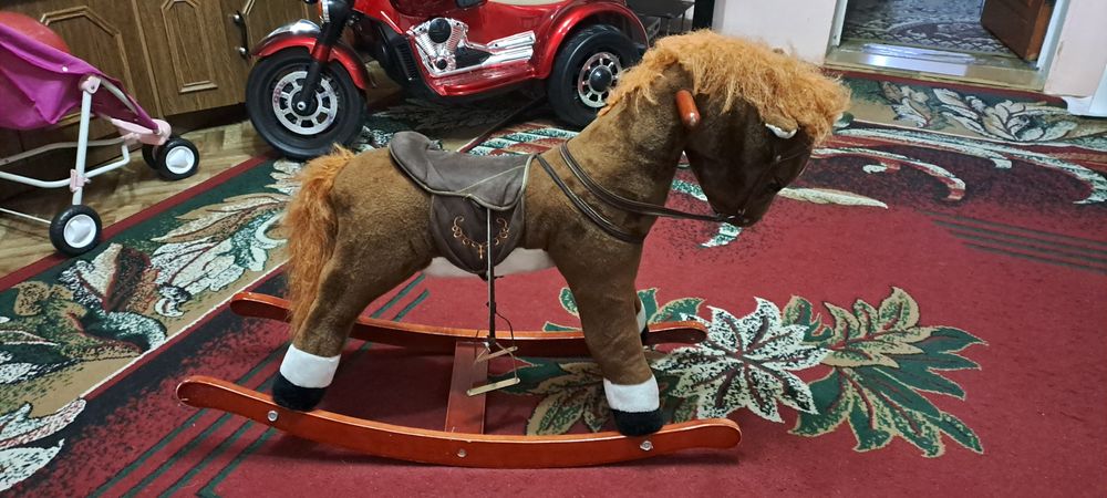 Продам лошадь качелка бу