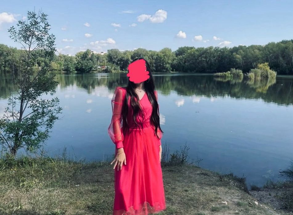 Нарядное  красивое платья